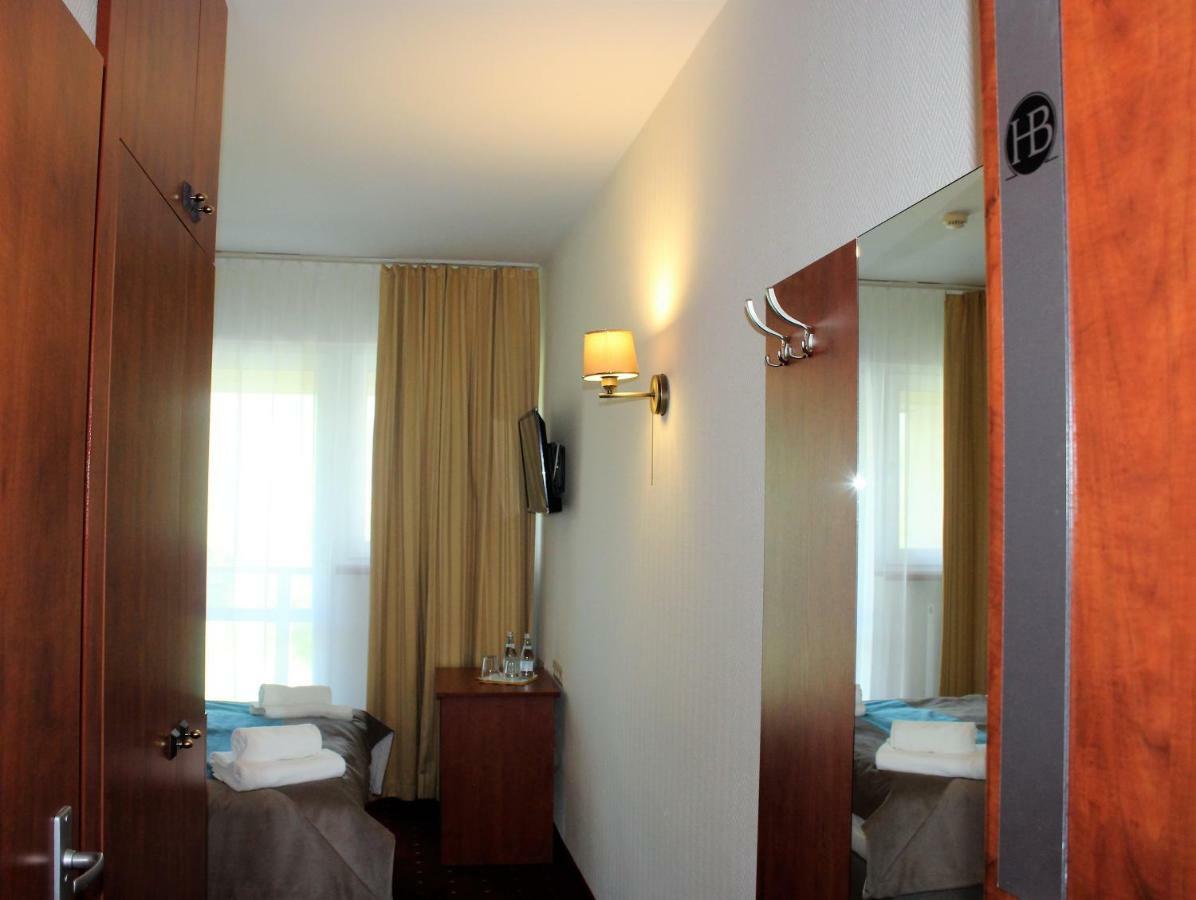 Hotel Bialy Walbrzych Exterior photo