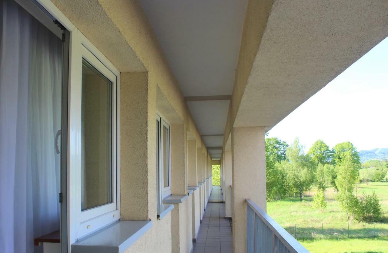 Hotel Bialy Walbrzych Exterior photo