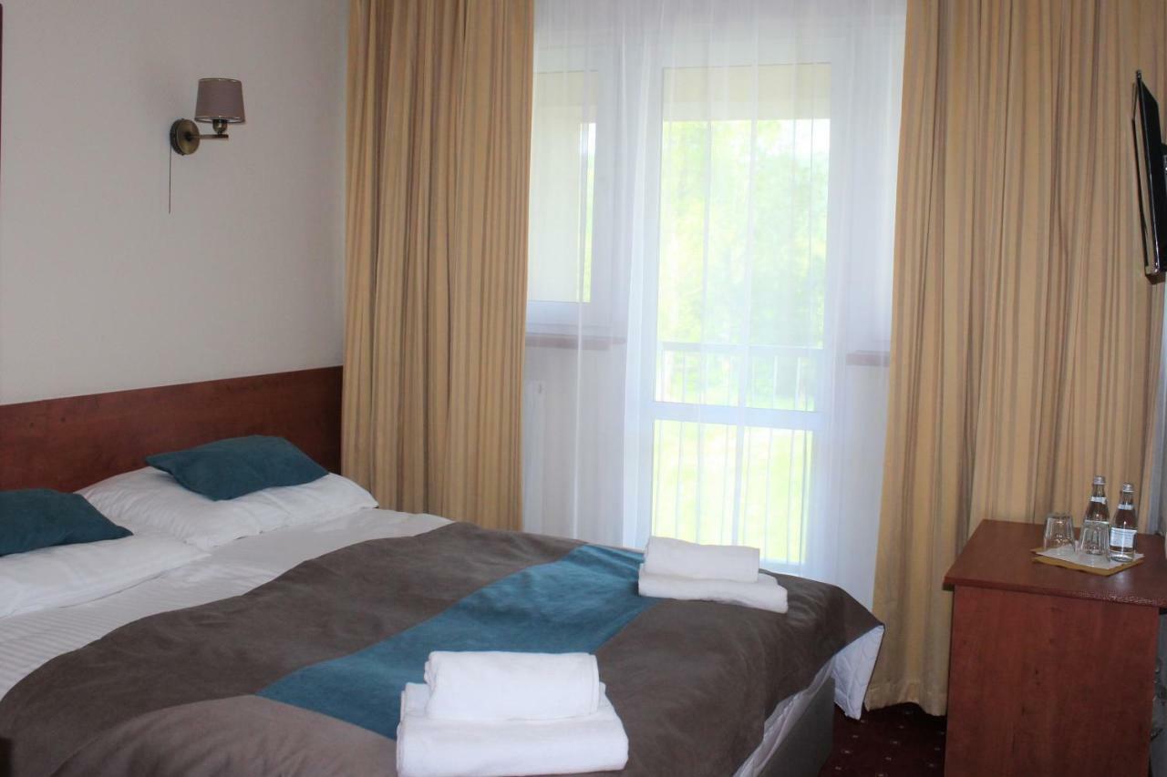 Hotel Bialy Walbrzych Exterior photo