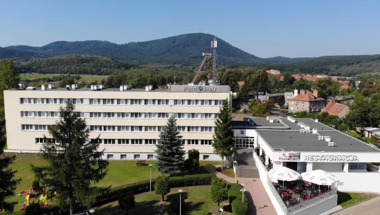 Hotel Bialy Walbrzych Exterior photo