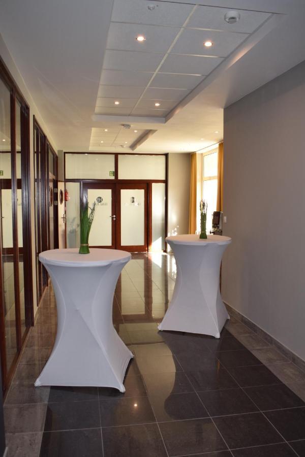 Hotel Bialy Walbrzych Exterior photo